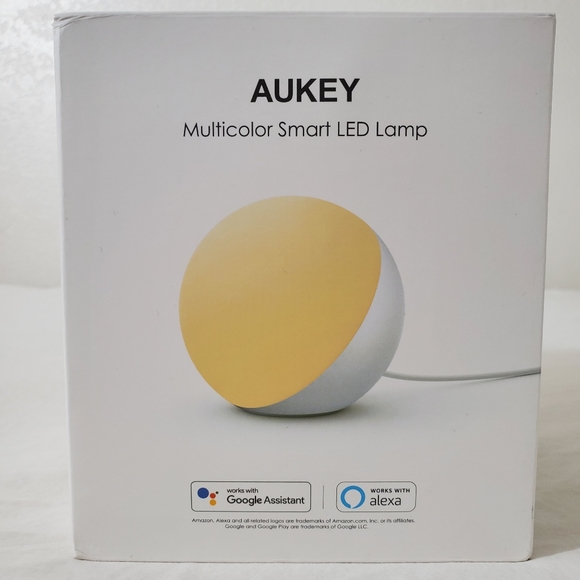 Smart LED Lamp | Table Lamp | RGB Color Changing - Picture 2 of 4